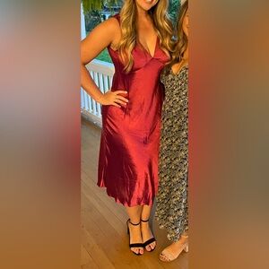 Silky Lulus Midi Dress